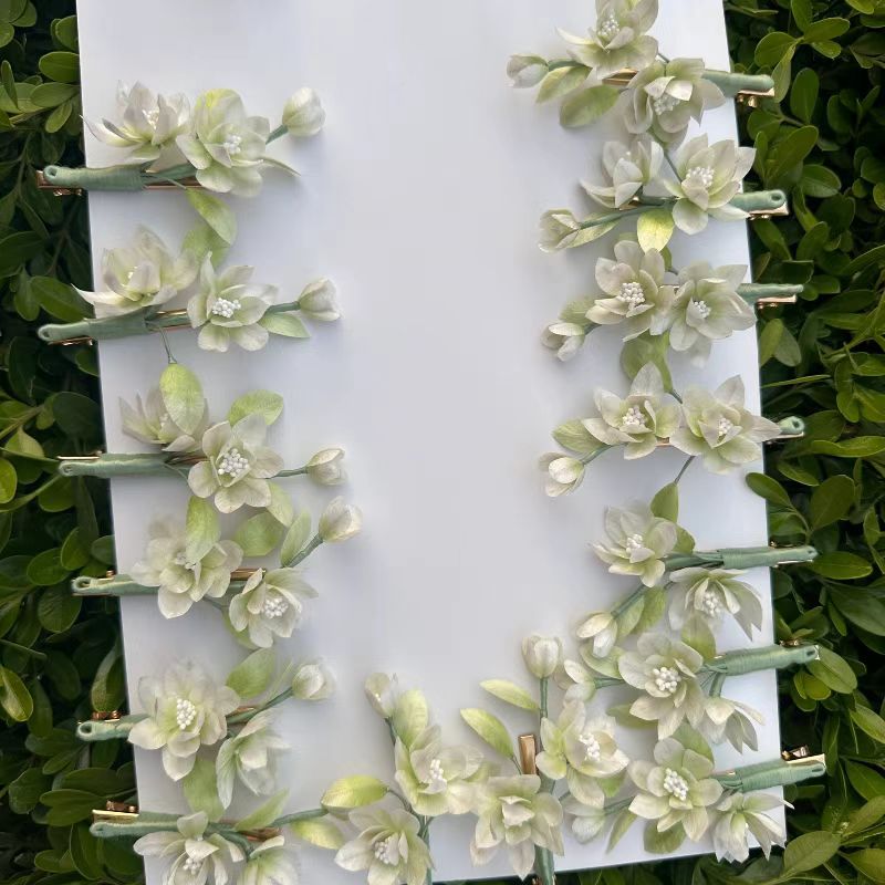 Ronghua Hairpin, light green flower