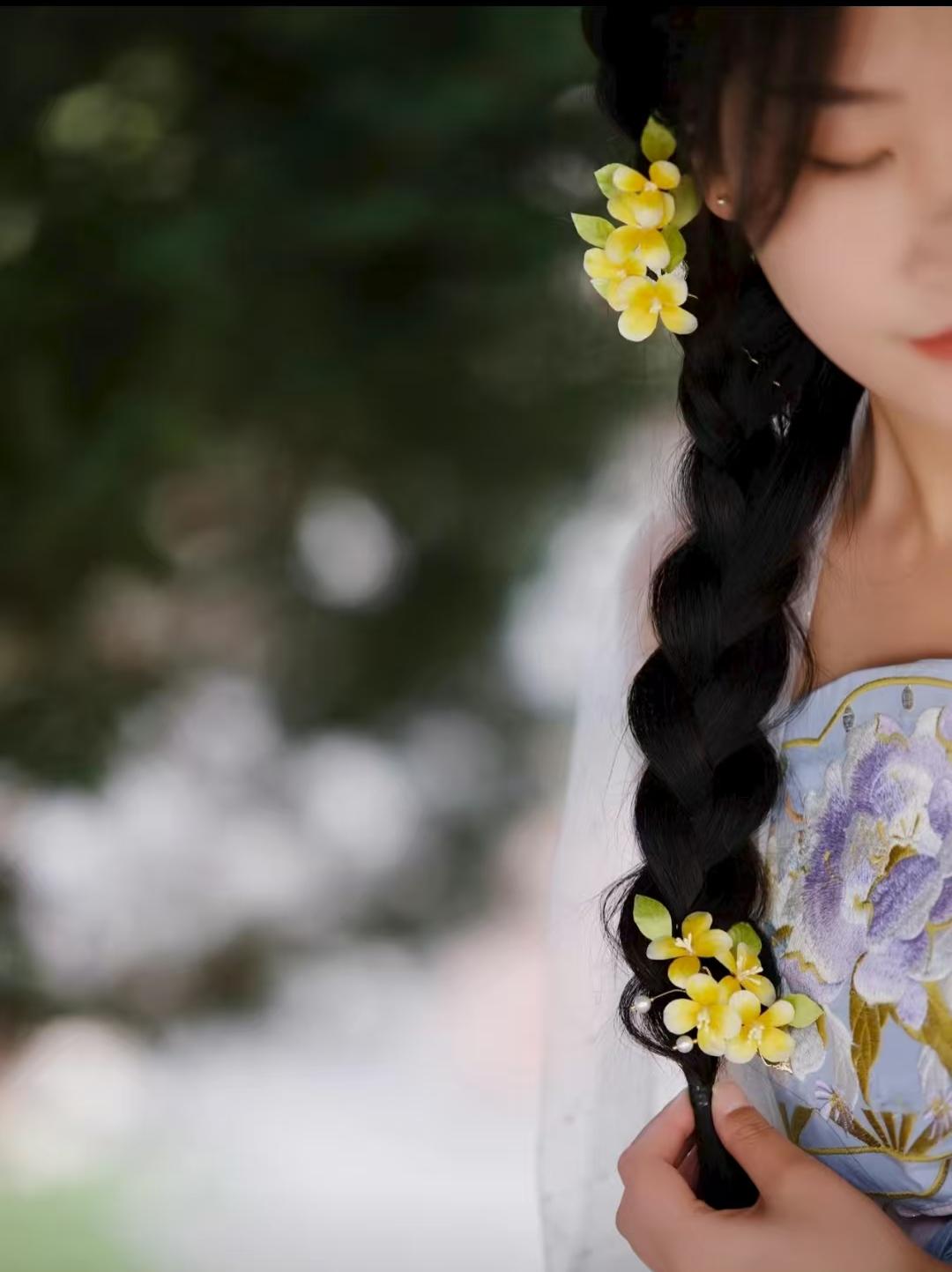 Small Yellow Flower Hairpin