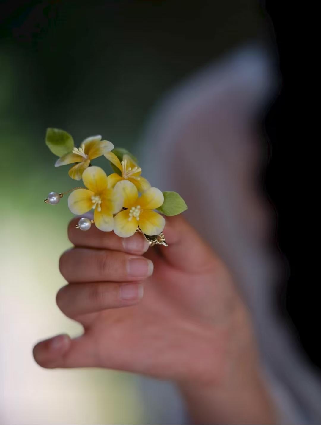 Small Yellow Flower Hairpin