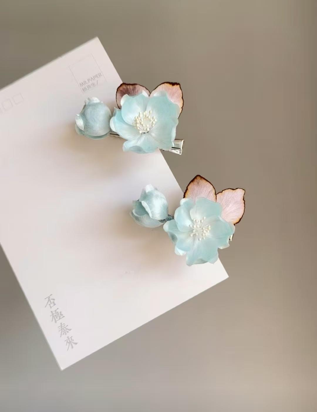 Sky Blue Blossom Hair Clip